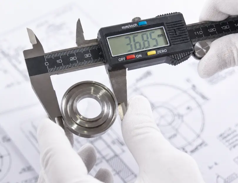 Inspection of dimensions through the measuring tool
