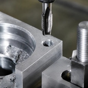 Bottoming Tap holes